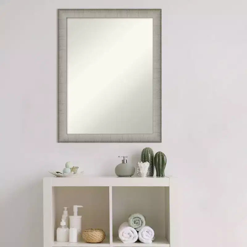Miroir mural en étain brossé de 53,3 cm x 68,6 cm pour meuble-lavabo de salle de bain