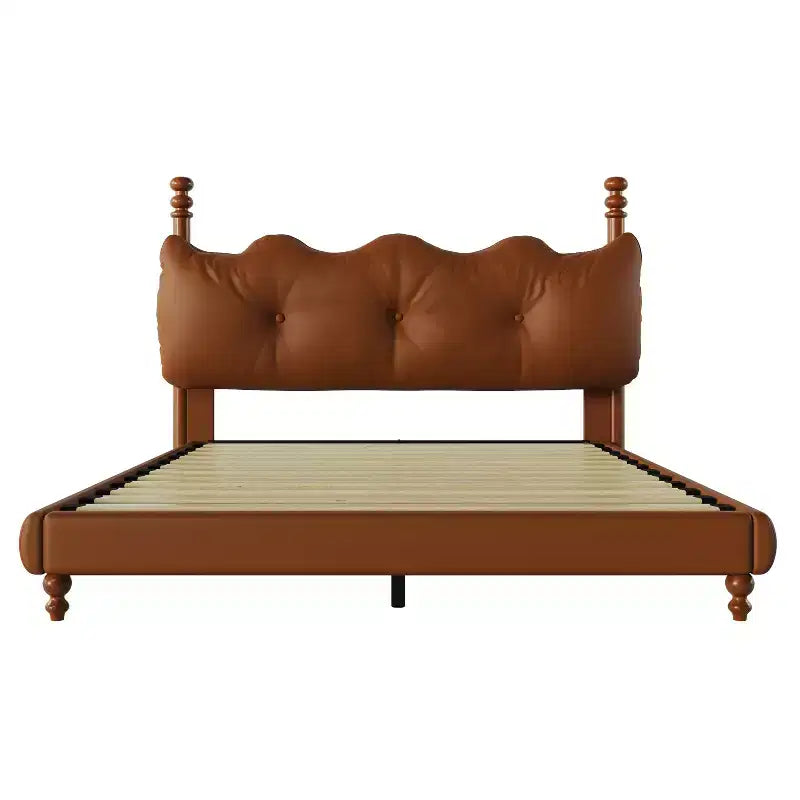 Lit plateforme avec tête de lit capitonnée ondulée, moderne du milieu du siècle et vintage, café