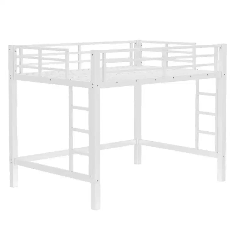 Lit mezzanine en métal avec deux échelles de chaque côté
