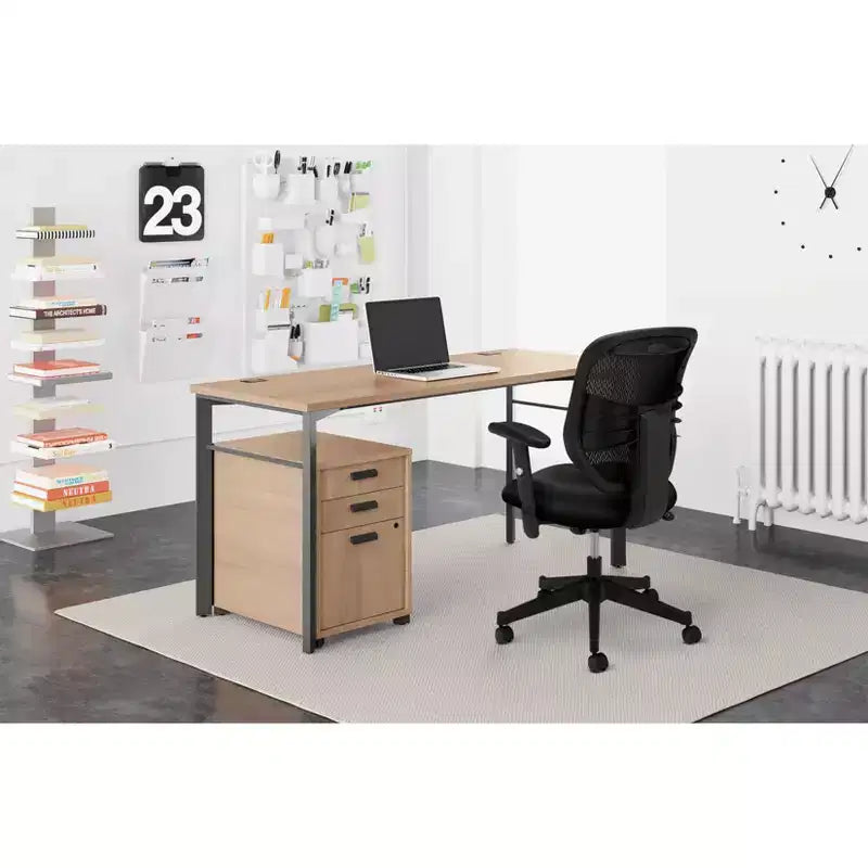 Chaise de travail à dossier haut en maille